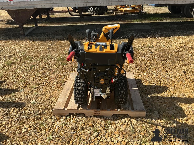 cub-cadet-3x28ip-28”-walk-behind-snow-blower-image-6