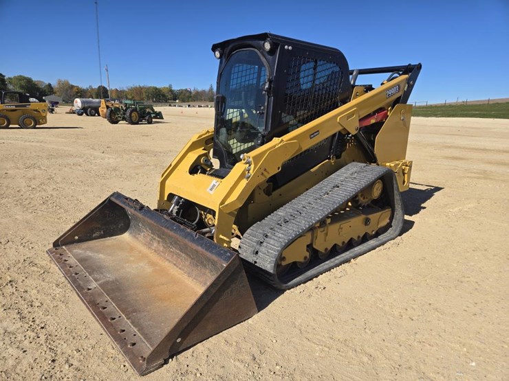 2022-caterpillar-299d-image-1