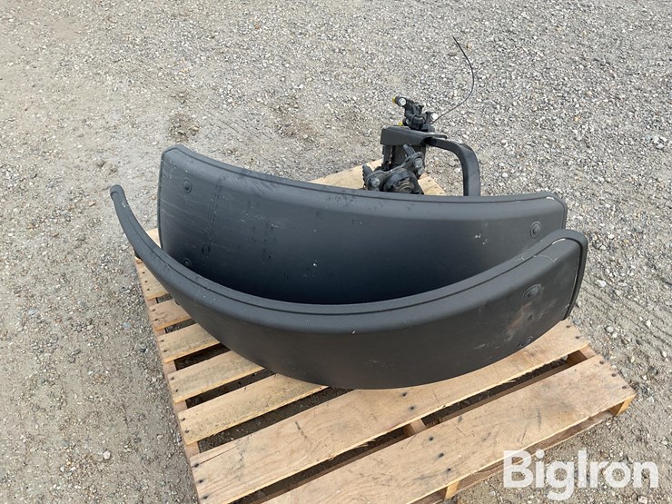 new-holland-t-6-front-fenders-image-5