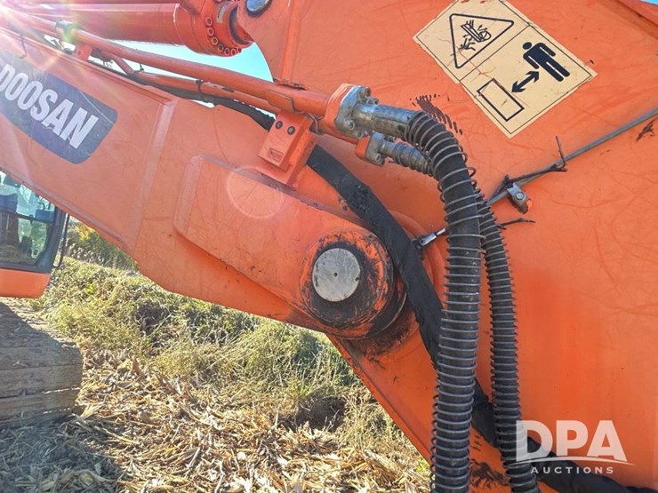 2014-doosan-dx235-lcr-image-34