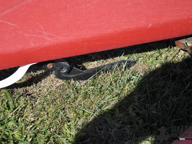 2016-drago-gt-8-30-8r30-corn-head-image-15