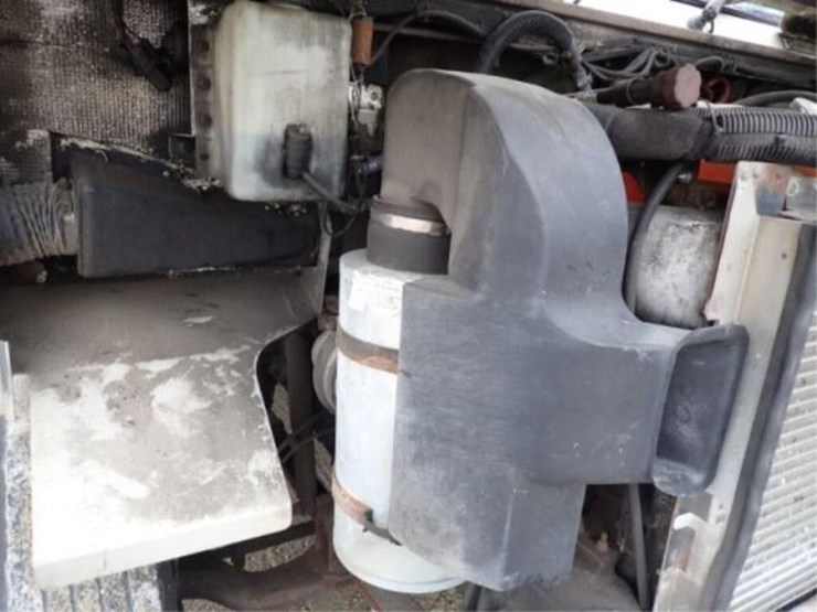 2008-freightliner-mt55-image-52