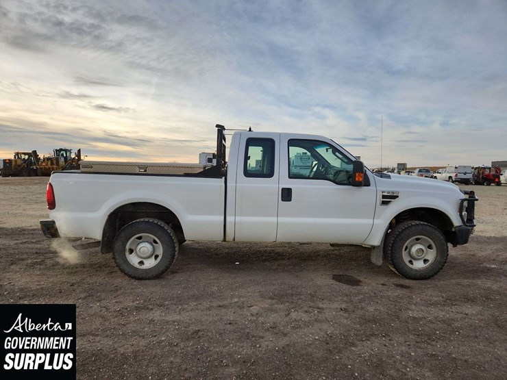 2009-ford-f250-image-24