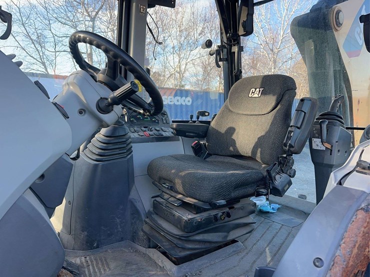 caterpillar-430f2-it-image-24