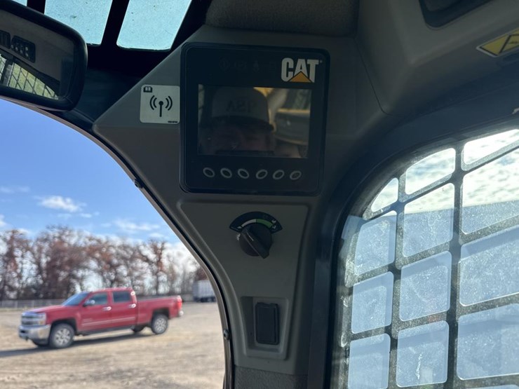 2017-caterpillar-289d-image-47