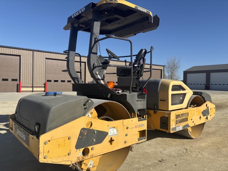 #1341-•-2013-volvo-dd110-roller-image-7
