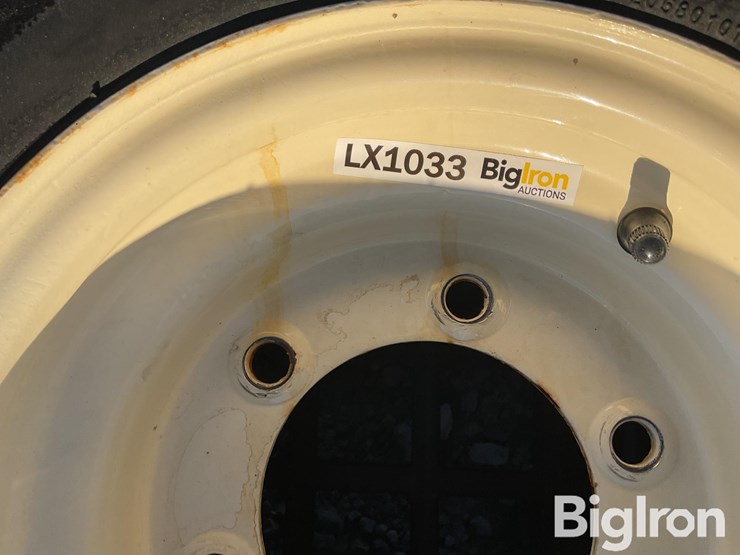 header-trailer-tires-&-rims-image-12