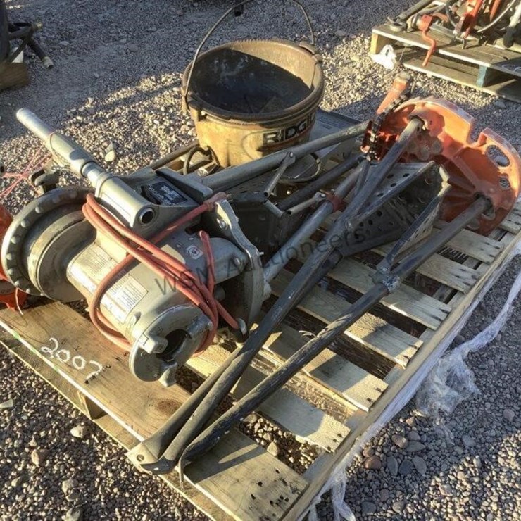 RIGID 300-T2 PIPE THREADER