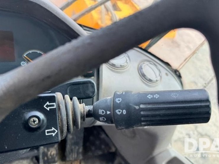 2007-volvo-l120f-image-47