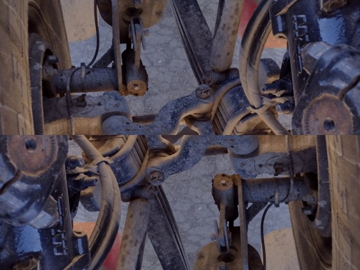 21-peterbilt-water-truck^title^-(qea-4053)-image-21