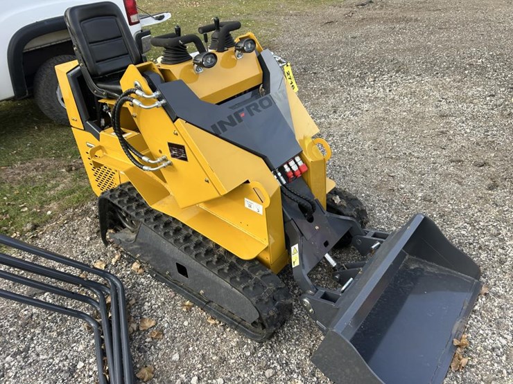 #2716-•-2025-infront-yf400-tracked-mini-skid-steer-image-4