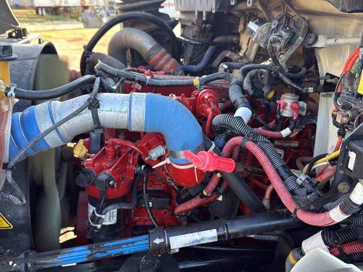 2020-international-mv607-image-8