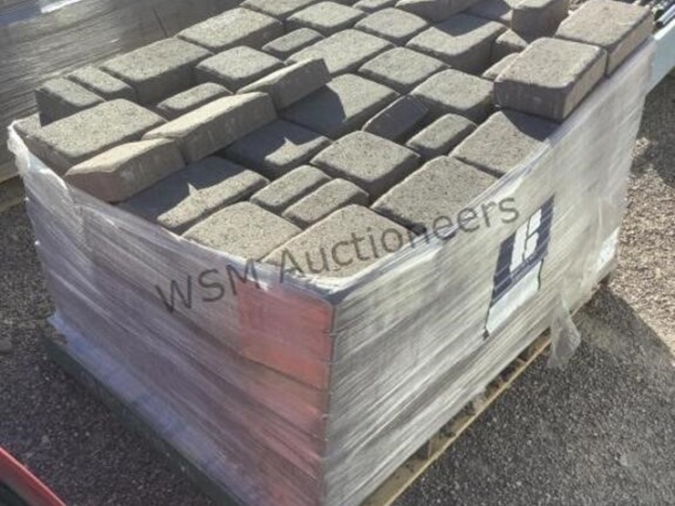 pallet-of-stone-pavers-image-2