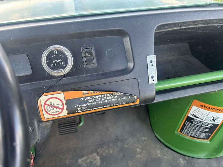 john-deere-gator-image-6