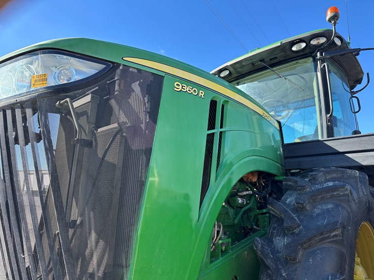 #32570-•-2012-john-deere-9360r-4x4-articulating-tractor-1rw9360rkep011018-image-30