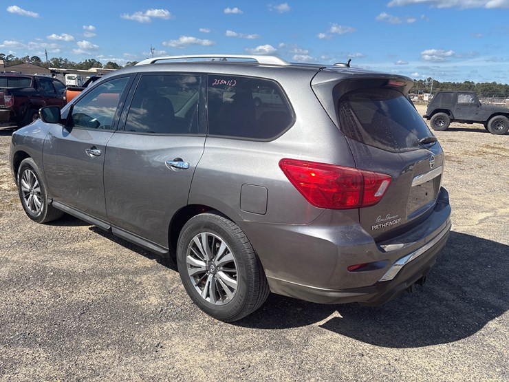 2018-nissan-pathfinder-image-4