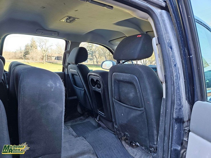 2012-chevrolet-silverado-2500hd-image-35