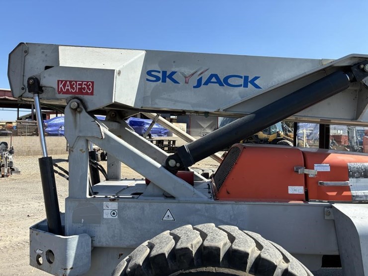 2012-skyjack-vr843d-image-7