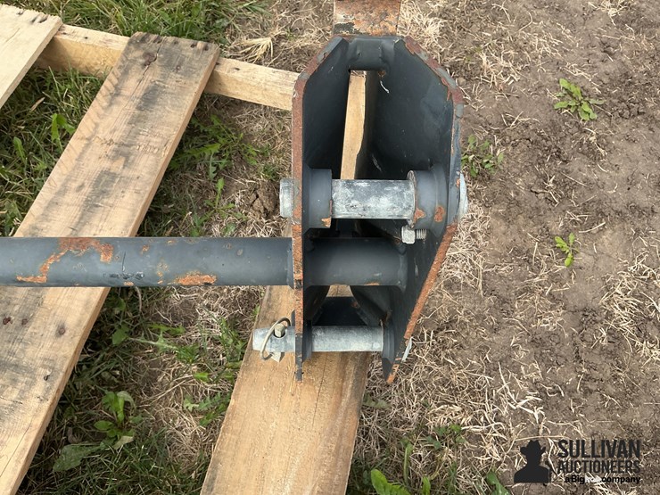 westendorf-quick-attach-bracket-image-9