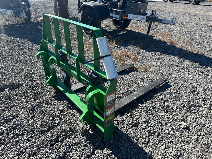 #32580-•-frontier-ap12g-4'-pallet-fork-image-1