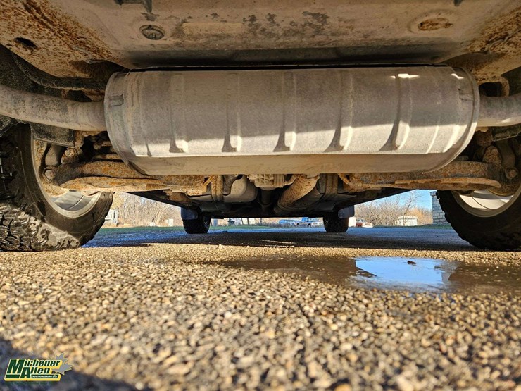 2016-chevrolet-equinox-lt-image-11