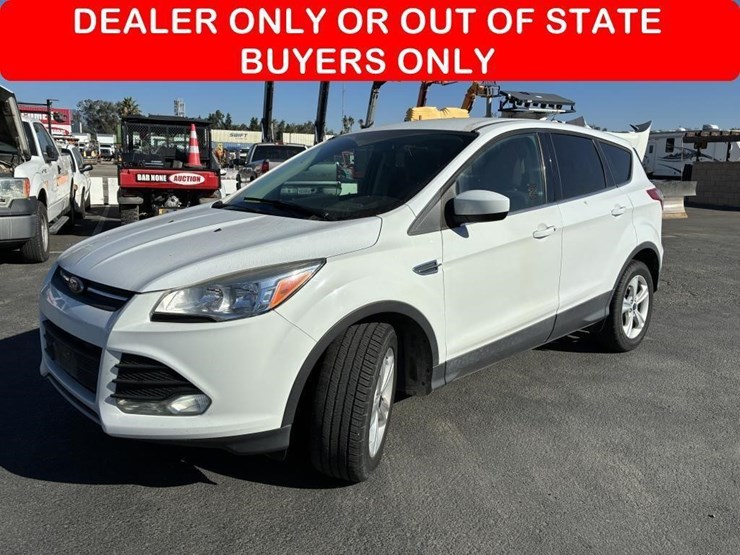 2015-ford-escape-image-1