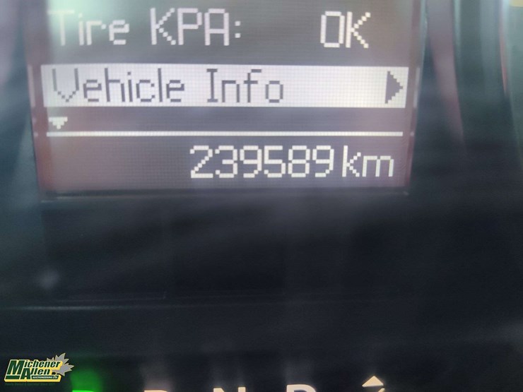 2011-dodge-2500-image-9