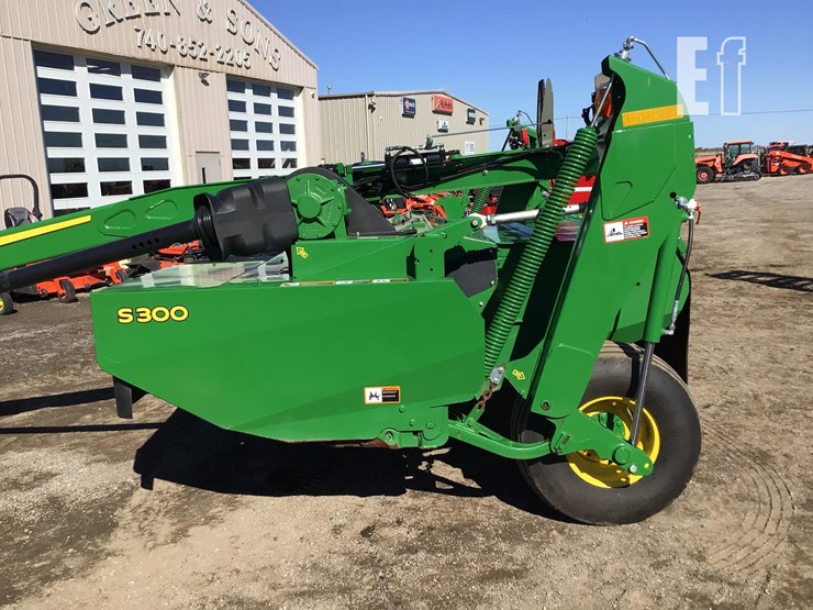 2023-john-deere-s300-image-7