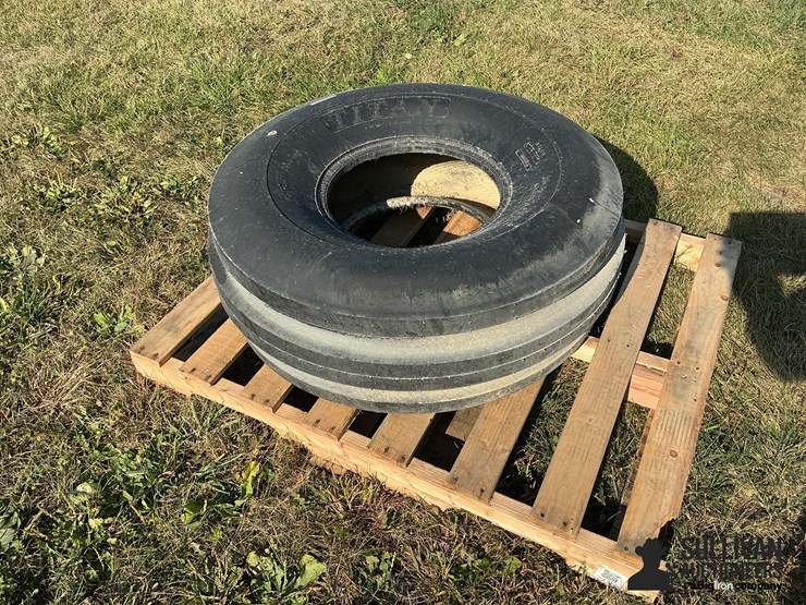 titan-14l-16.1sl-tire-image-2