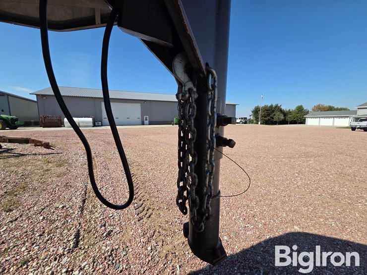 2004-titan-trailer-image-9