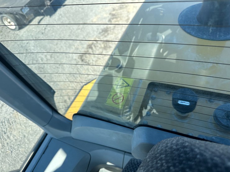 2016-caterpillar-926m-image-95