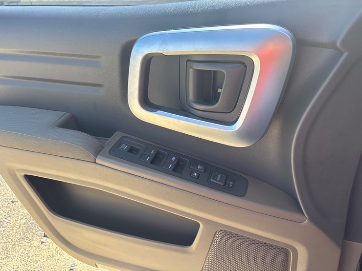 #24327-•-2008-honda-ridgeliner-image-11
