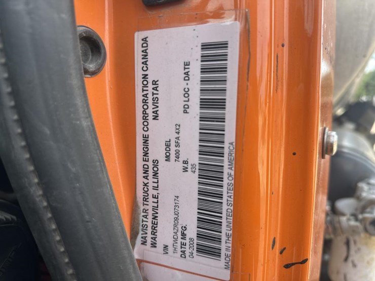 2009-international-7400-image-64