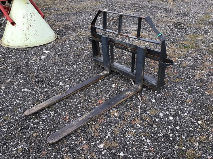 titan-attachments-forks-image-2