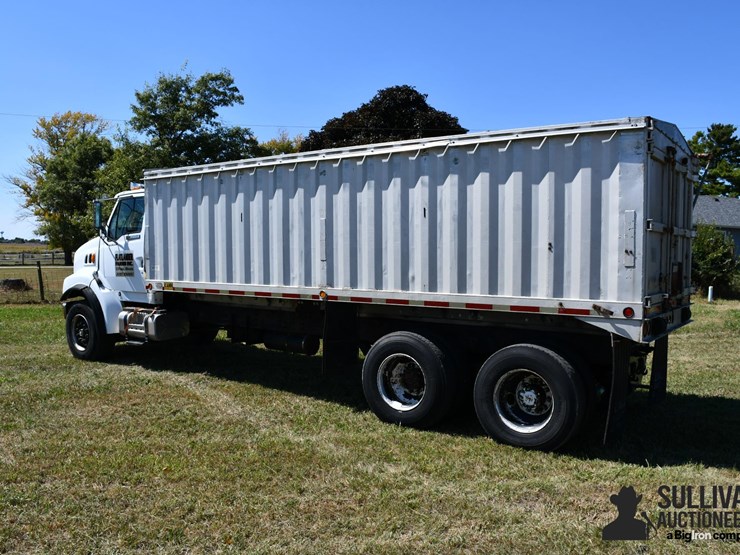 1997-ford-lt9513-image-7