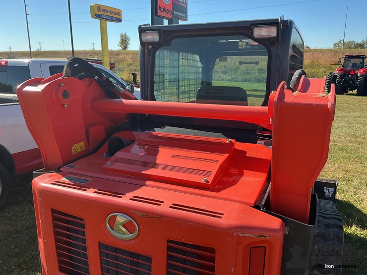 2023-kubota-svl75-2-image-17