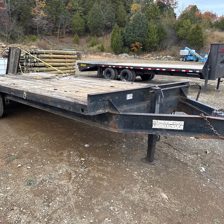 #1308 • 14,000 pound tandem axle Hirst trailer