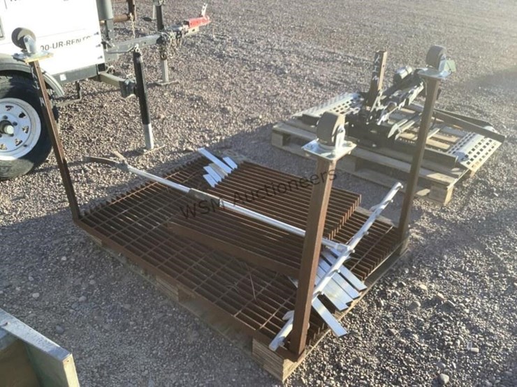 pallet-of-asst-steel-&-partial-table-image-3