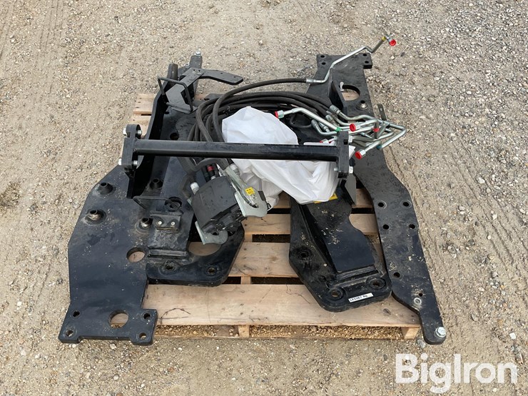 new-holland-t-6-loader-brackets-image-2