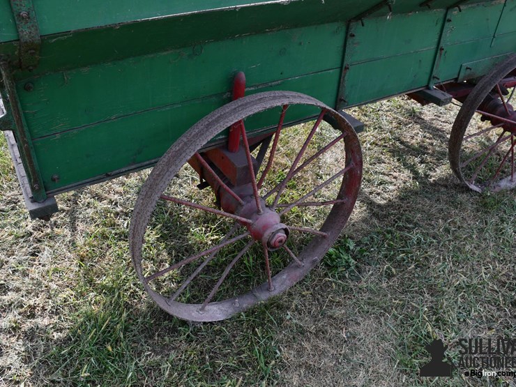 10'-wooden-wagon-image-16