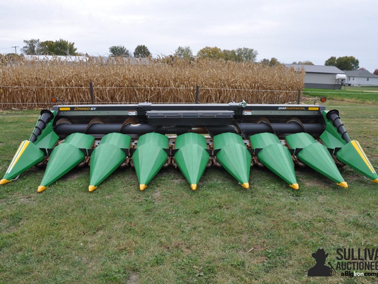 2017-drago-gt-8-30-8r30-corn-head-image-2