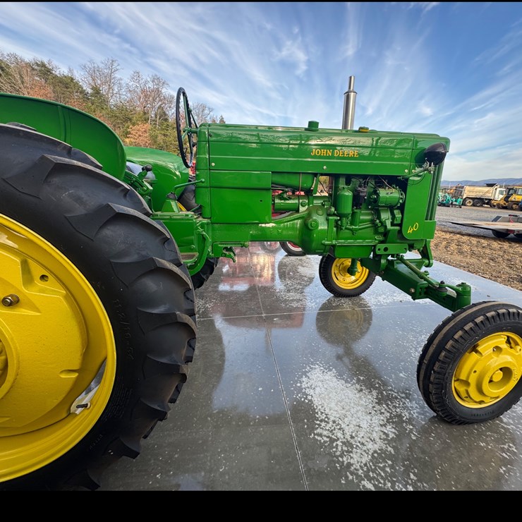 40 JOHN DEERE 40
