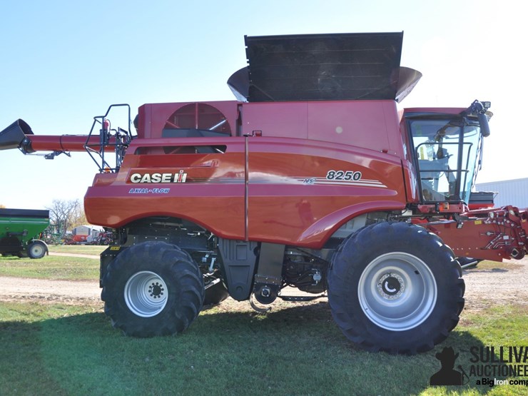 2022-case-ih-8250-image-6