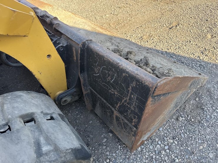 2017-caterpillar-289d-image-10