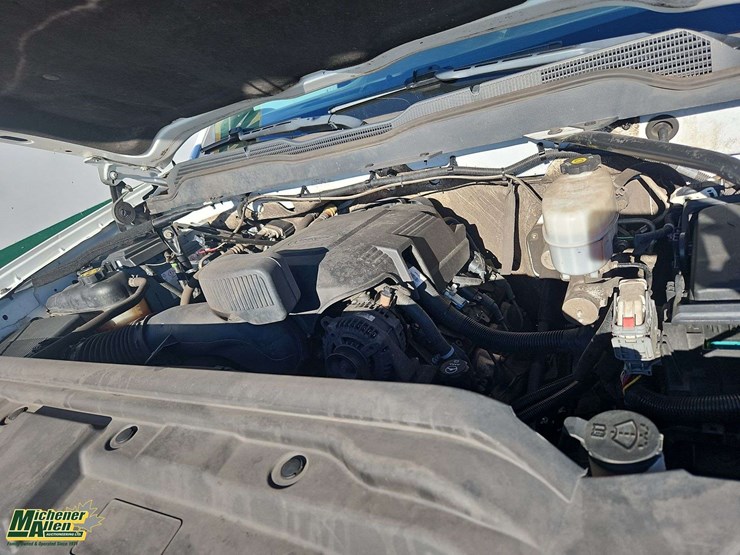 2018-chevrolet-silverado-3500hd-image-18