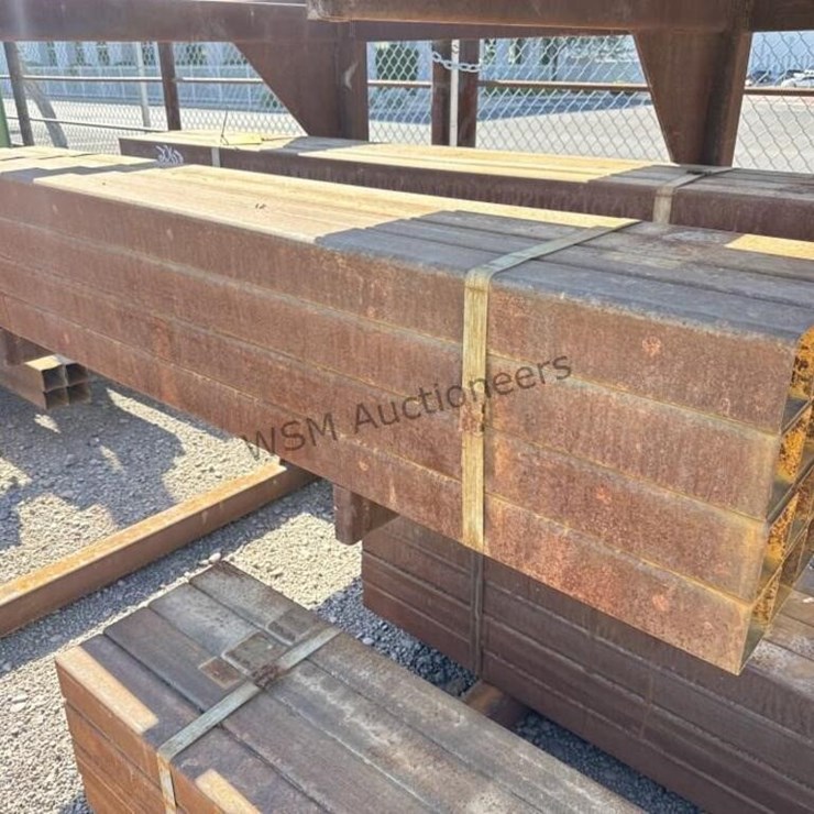 BUNDLE OF 3 1/2IN SQUARE TUBING