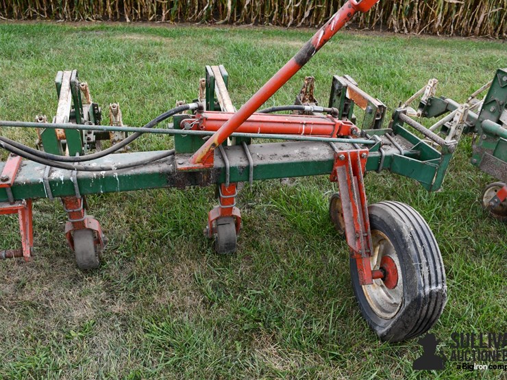 12r30-cultivator-image-12
