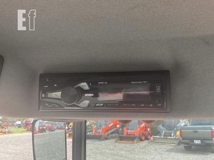 2020-kubota-lx3310hsdc-image-21