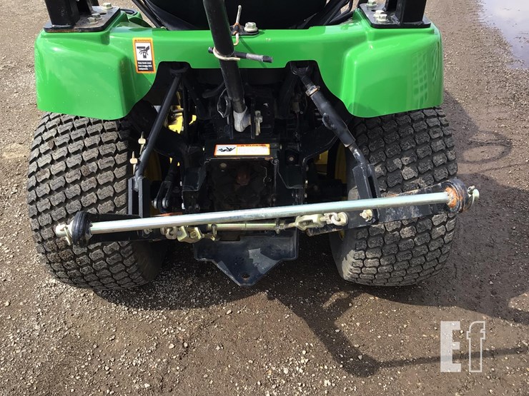 2004-john-deere-2210-image-9