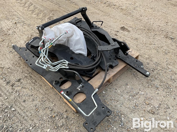 new-holland-t-6-loader-brackets-image-8